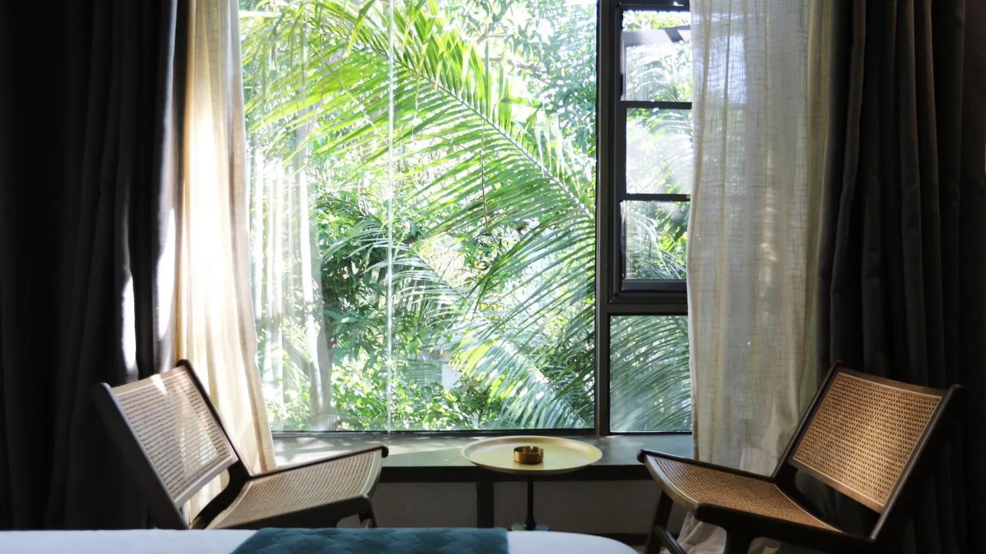 Sanya Yalong Bay Danqiu Castle Manor Hotel