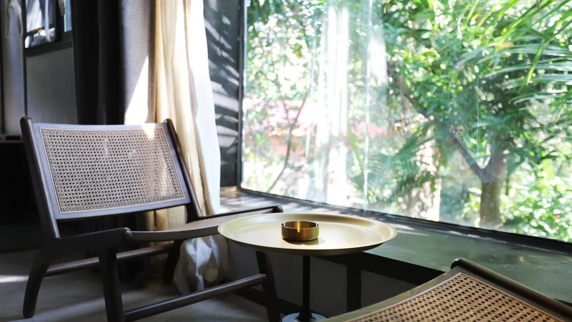 Sanya Yalong Bay Danqiu Castle Manor Hotel